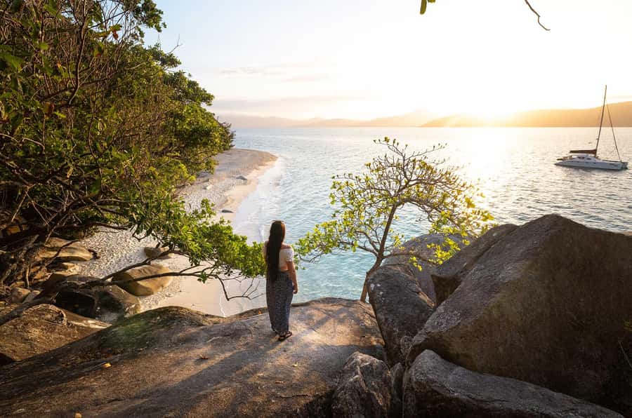 From Cairns: Fitzroy Island Day Trip by Ferry - Your 8 hours on Fitzroy Island: beaches, rainforest walking, and lunch views