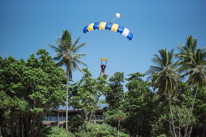 From Cairns: Tandem Skydive Experience over Mission Beach - The beach landing near Byron Bay: long sand, weather permitting