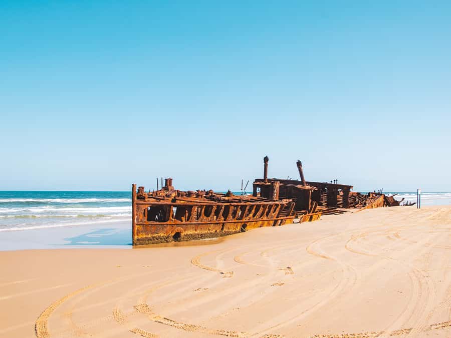 From Hervey Bay: K'gari, Fraser Island Two-Day Coach Tour - Day 1 Water-Stop Bonus: Pinnacles, Indian Head, and 75 Mile Beach Views