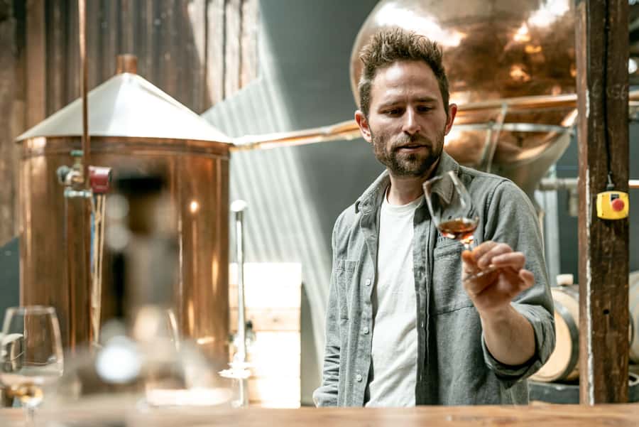 From Hobart: Signature Full Day Tour - Distillery days: Spring Bay Distillery, Battery Point, and Callington Mill style tasting