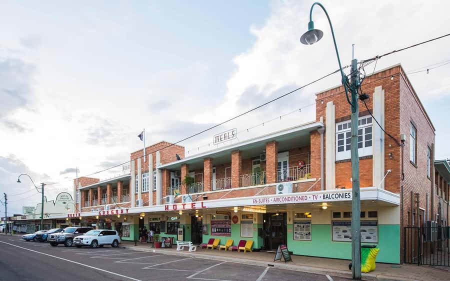 From Longreach: Outback Winton Full Day Tour - Winton Opal Gems: a practical extra stop that fits the day