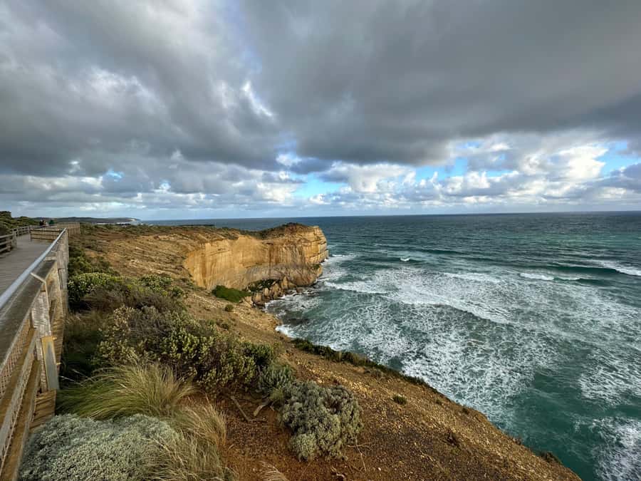 From Melbourne: 12 Apostles & Great Ocean Road Private Tour - Apollo Bay for about an hour: a real break, not just a stop