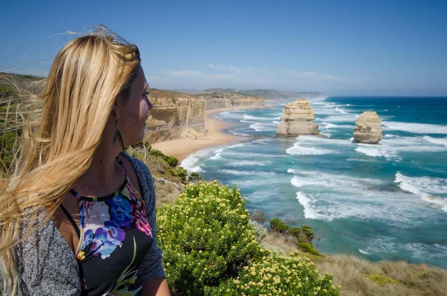 From Melbourne: 2-Day Great Ocean Road & Grampians Escape - Great Ocean Road begins at the Westgate Bridge and Memorial Arch