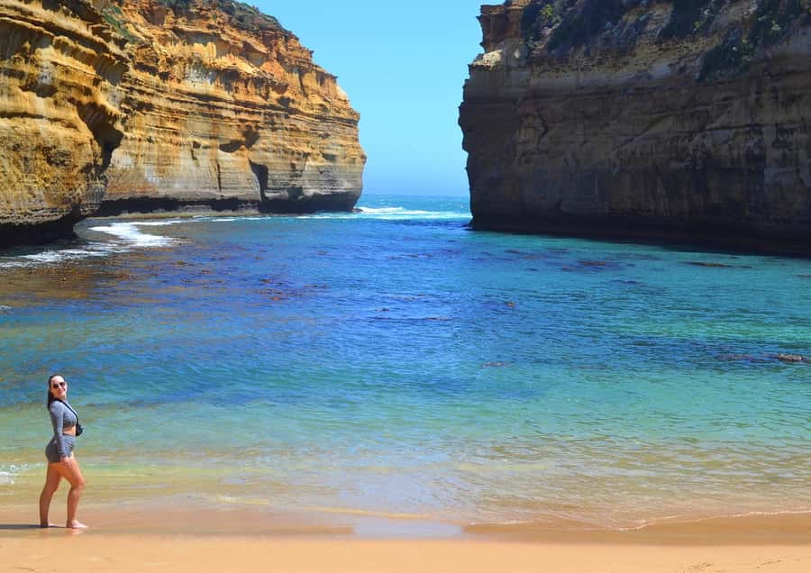 From Melbourne: Great Ocean Road Day Trip with Dinner - Eastern View Memorial Arch and the return toward Melbourne