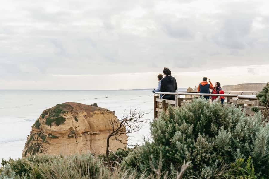 From Melbourne: Small-Group Great Ocean Road Day Trip - Apollo Bay lunch at the wharf: fish and chips, made fresh