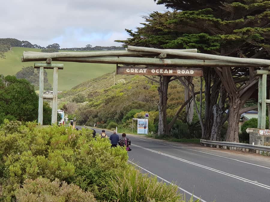 From Melbourne: Ultimate 2-Day Great Ocean Road Tour - What to bring for comfort: shoes, layers, and swim gear