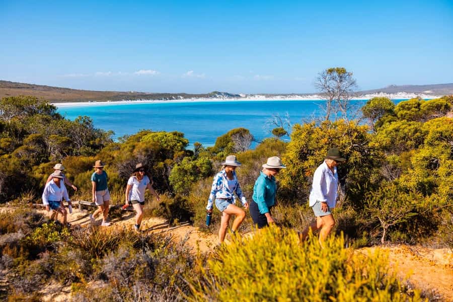 From Perth: Margaret River to Esperance 6-Day Tour - Day 4: Cape Le Grand out, Esperance break, then Bremer Bay calm