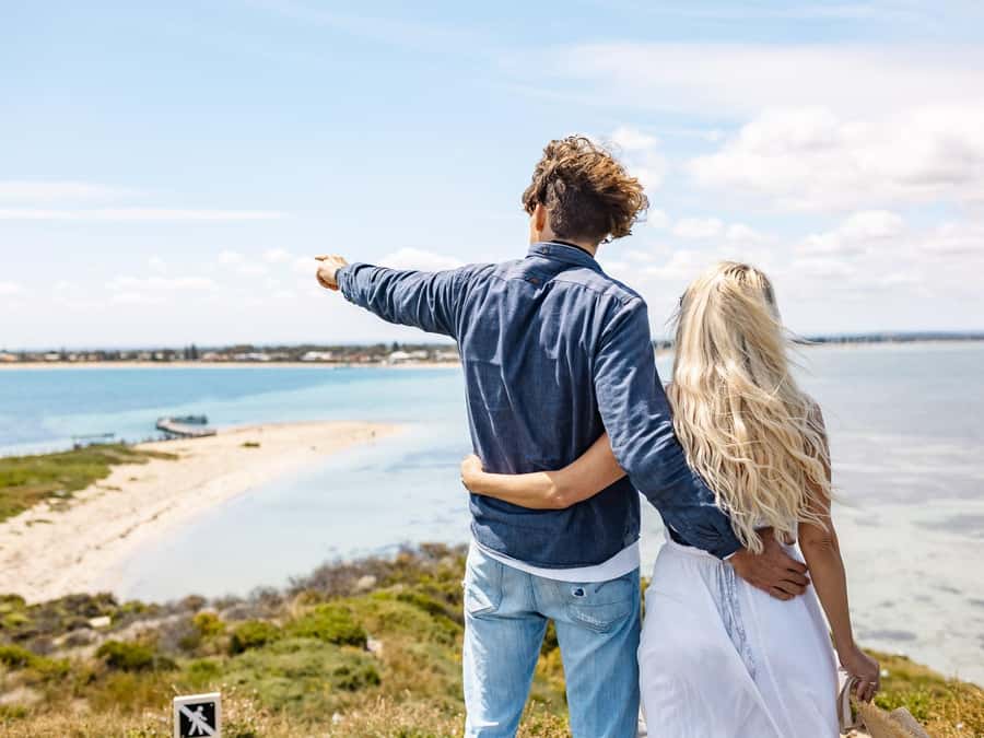 From Perth: Margaret River Wine Tour & Wildlife Cruise - First Thing First: The 6:50 AM Perth Start and Long-Route Reality