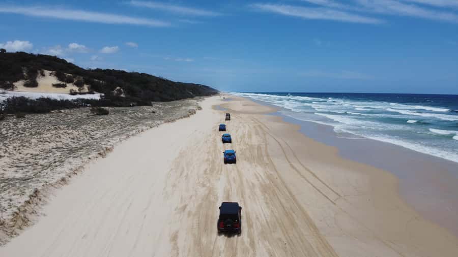 From Rainbow Beach: 2-Day K'gari (Fraser Island) 4WD Tour - From Freedom Hostel to beach-driving basics