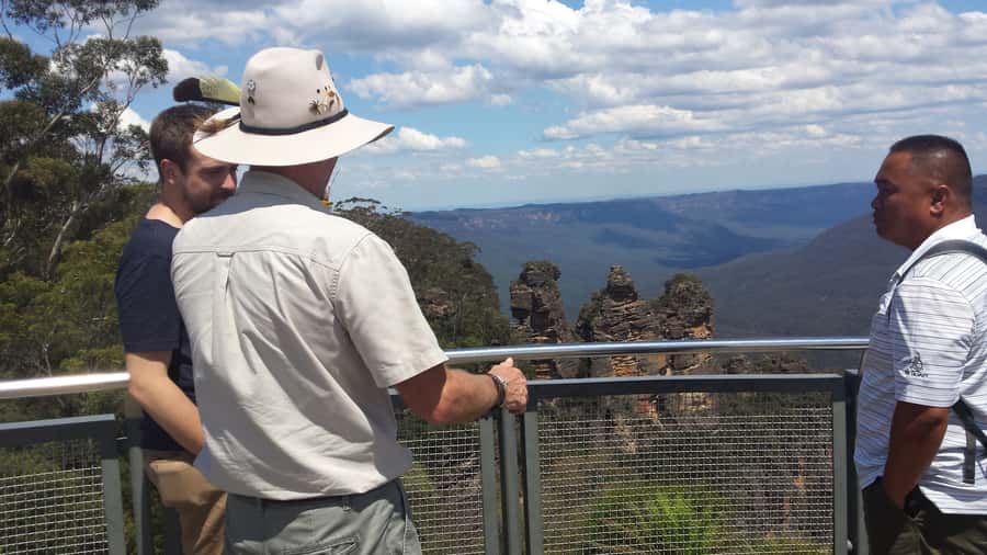From Sydney: Blue Mountains Bushwalks & Featherdale Tour - Govetts Leap Lookout: A Second Viewpoint With Different Energy