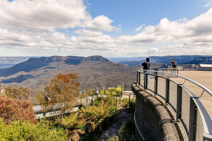From Sydney: Blue Mountains Full-Day Trip - Leura Village Free Time: Lunch, Shops, and a Break from the Bus