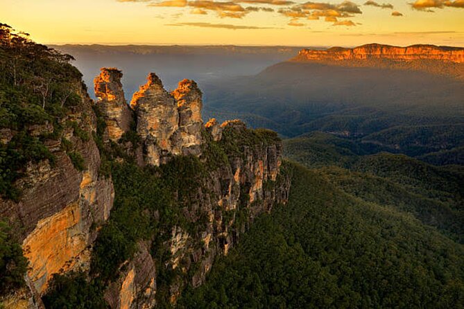 From Sydney: Blue Mountains Private Tour with Wildlife Park - A private van day that hits the Blue Mountains’ best-known places