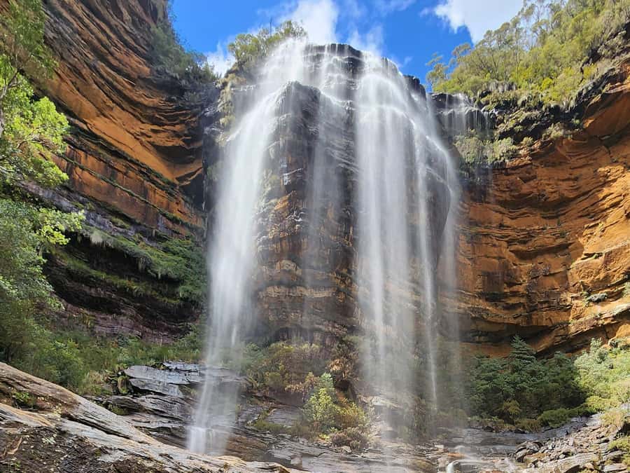 From Sydney: Blue Mountains Tour with Waterfall Walk & Lunch - Katoomba and the Three Sisters: More Than a Viewpoint Photo