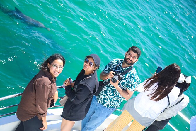 From Sydney: Port Stephens Dolphin, Koalas, Lunch & Sandboarding - The guides: why names like Alfie, Gordon, Yan, Chen, and Tom matter