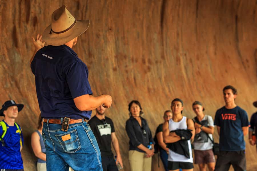 From Yulara: Uluru Tour and Sunset BBQ - Why this Uluru sunset BBQ tour works so well
