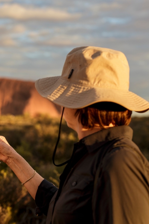 From Yulara: Uluru Tour and Sunset BBQ - Heat, timing, and how to make the day feel relaxed