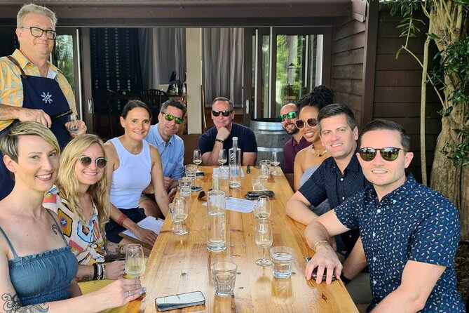 Full-Day Guided Wine Tour in Mt Tamborine From Gold Coast - Lunch at the wineries: the meal is included, drinks are not