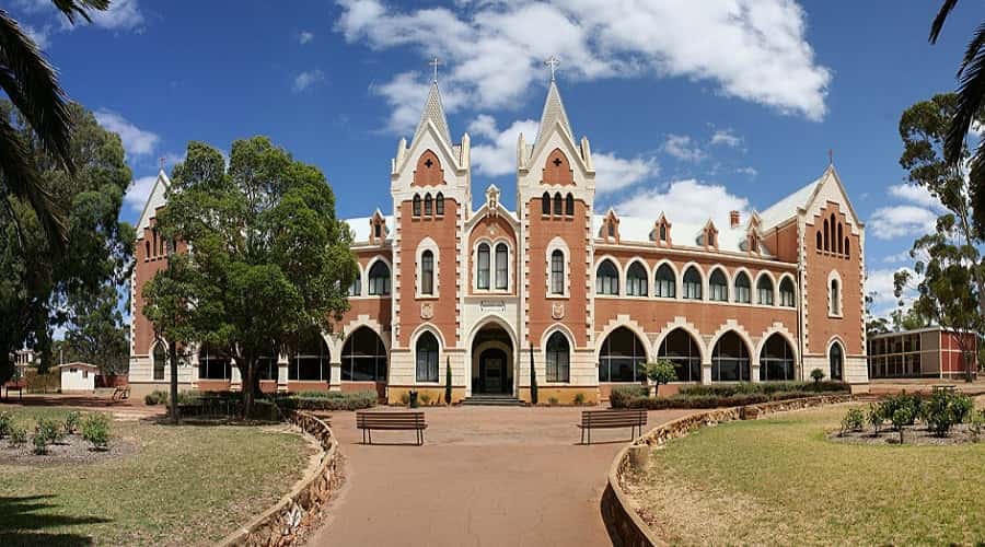 Full Day Pinnacles Desert and New Norcia - From Perth’s Swan Valley to a monastic town in Western Australia