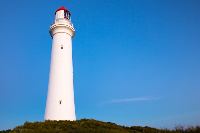 Full day Shared Tour to Twelve Apostle (Melbourne Chinese Tour) - Loch Ard Gorge: Cliff Views and the Shipwreck Story