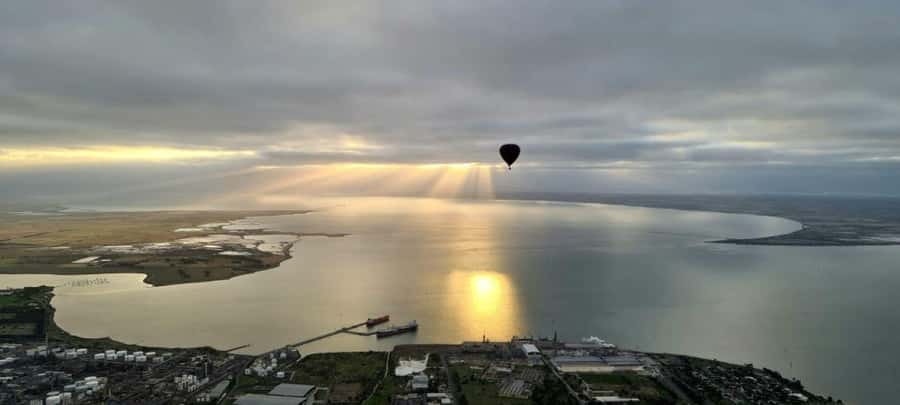Geelong: Balloon Flight at Sunrise with Breakfast - Geelong at Sunrise: Why This View Works