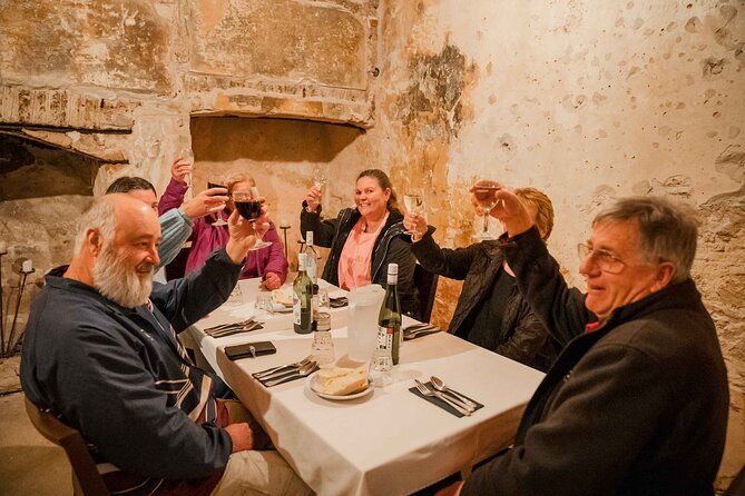 Ghost Tour & Dinner Norfolk Island - Guided storytelling with Elizabeth: how the spooky level lands