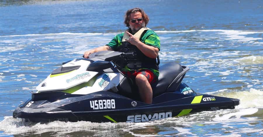 Gold Coast: 1-Hour Jet Ski Ride -No slow zones + Free Photos - Wavebake, million-dollar yachts, and coastline views you can’t get from land