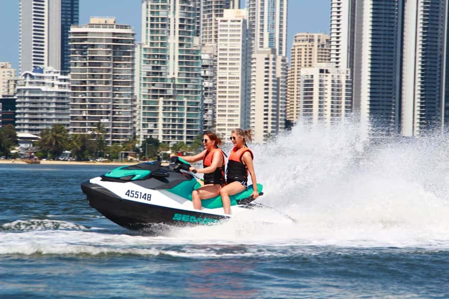 Gold Coast: 1-Hour Jet Ski Ride -No slow zones + Free Photos - Making the most of the free photos