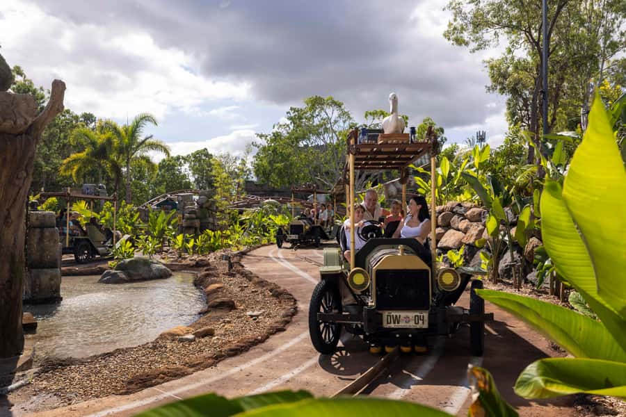 Gold Coast: 2-Day Dreamworld, WhiteWater World + SkyPoint - A two-park Gold Coast burst, plus SkyPoint on the same ticket