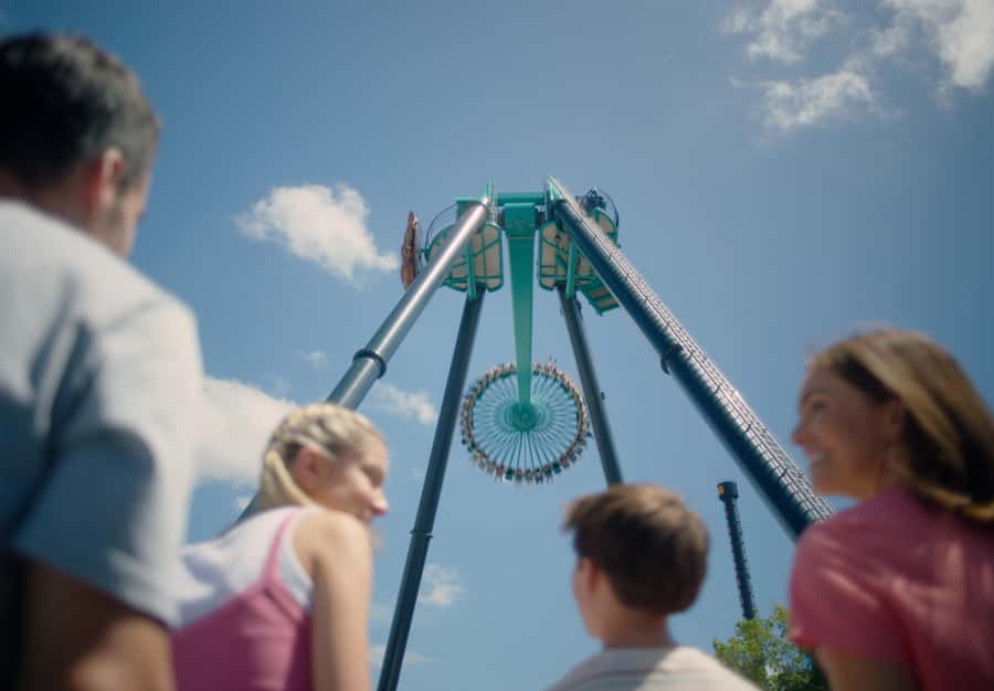 Gold Coast: 2-Day Dreamworld, WhiteWater World + SkyPoint - Dreamworld thrills: Steel Taipan, Sky Voyager, and WILD wildlife time