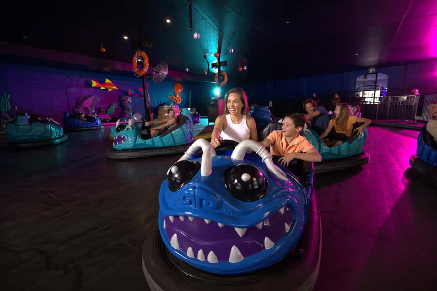 Gold Coast: Dreamworld 1-Day Entry Ticket - WhiteWater World in season: splashy add-on value