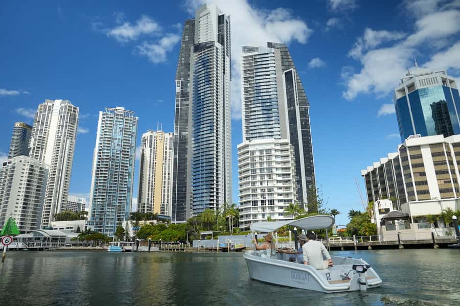 Gold Coast: Electric Picnic Boat Rental From Isle of Capri - Following the map: your mini route on the waterways