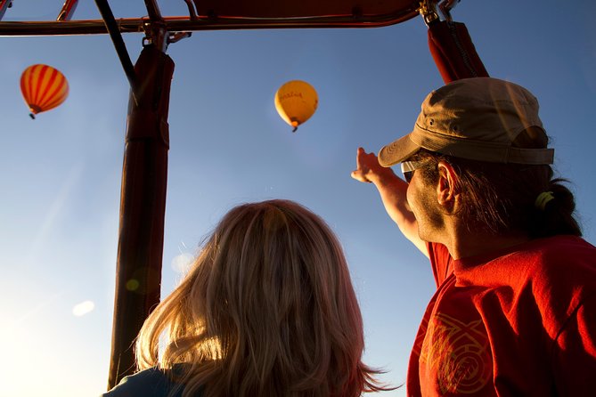 Gold Coast Hot Air Balloon + Winery Breakfast + Return Transfers - What to watch for in the air (and what might surprise you)