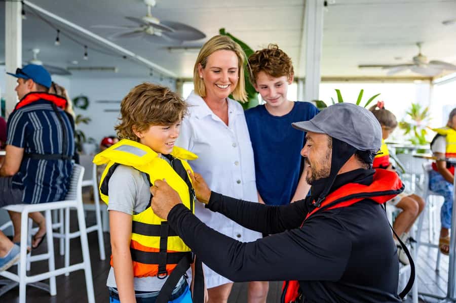 Gold Coast: Jet Boat Ride & Sea World Entry Ticket - The “should you book it?” decision