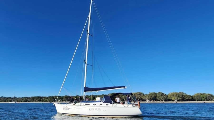 Gold Coast: Midday Sailing Cruise incl food & drinks - Key highlights worth your attention