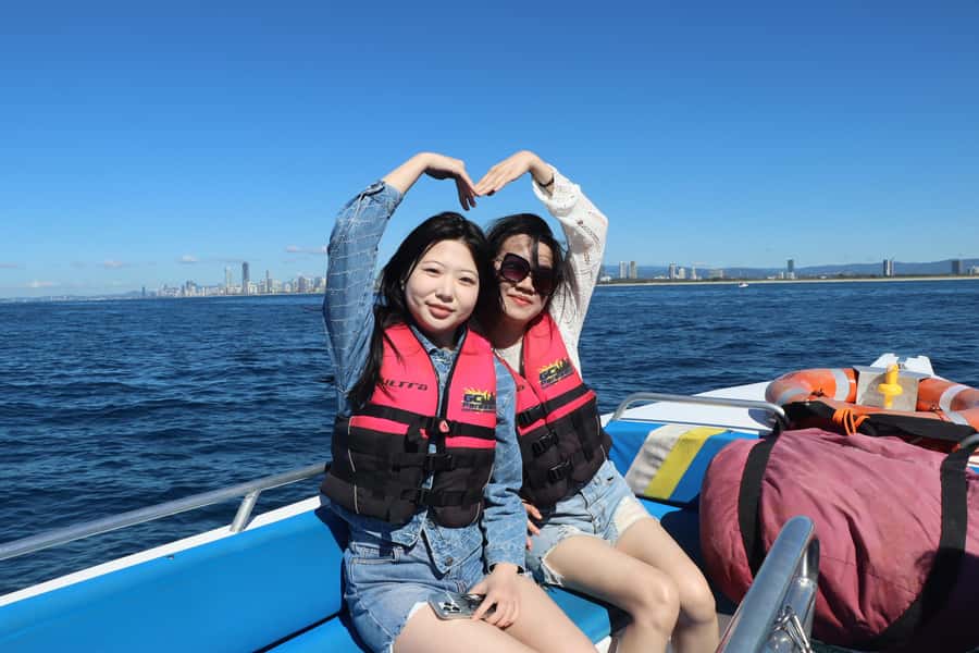 Gold Coast: Parasailing in Surfers Paradise - Timing, weather, and what to expect on the water