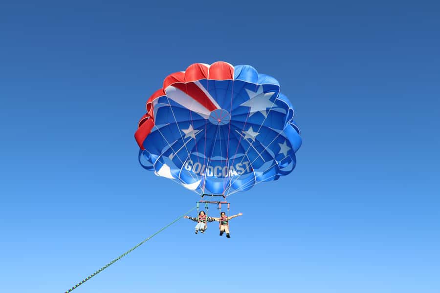 Gold Coast: Parasailing in Surfers Paradise - Photos, souvenirs, and the stuff you might spend extra on