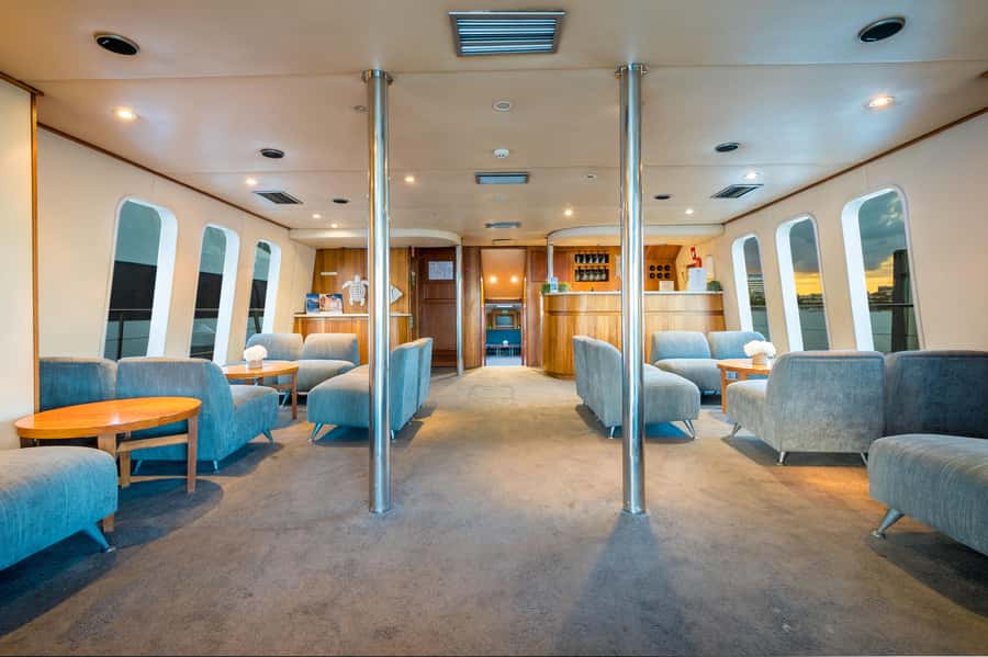 Gold Coast Sunset Cruise Aboard the Sun Goddess - Drinks and the share platter: what’s included in the $55 value