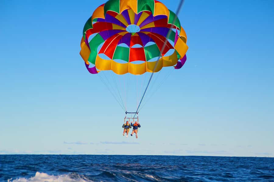 Gold Coast: Surfers Parasailing with Free Photos - The Crew Makes the Difference (Yes, Even When It’s Windy)