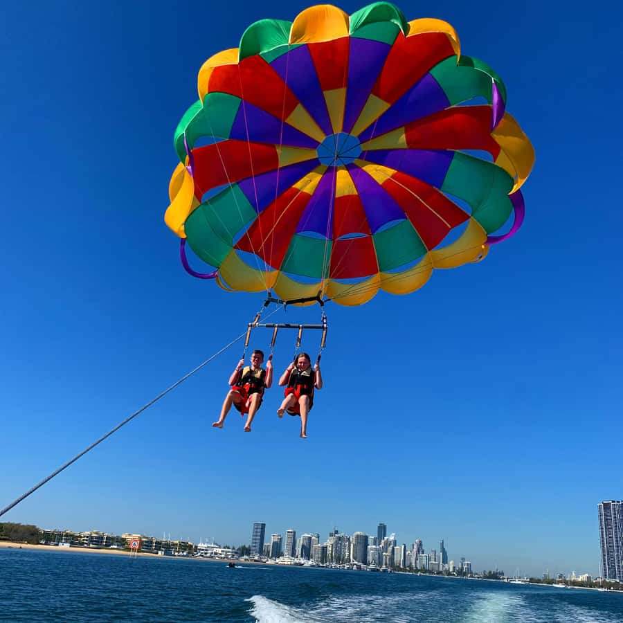 Gold Coast: Surfers Parasailing with Free Photos - Timing, Weather, and How to Think About Safety