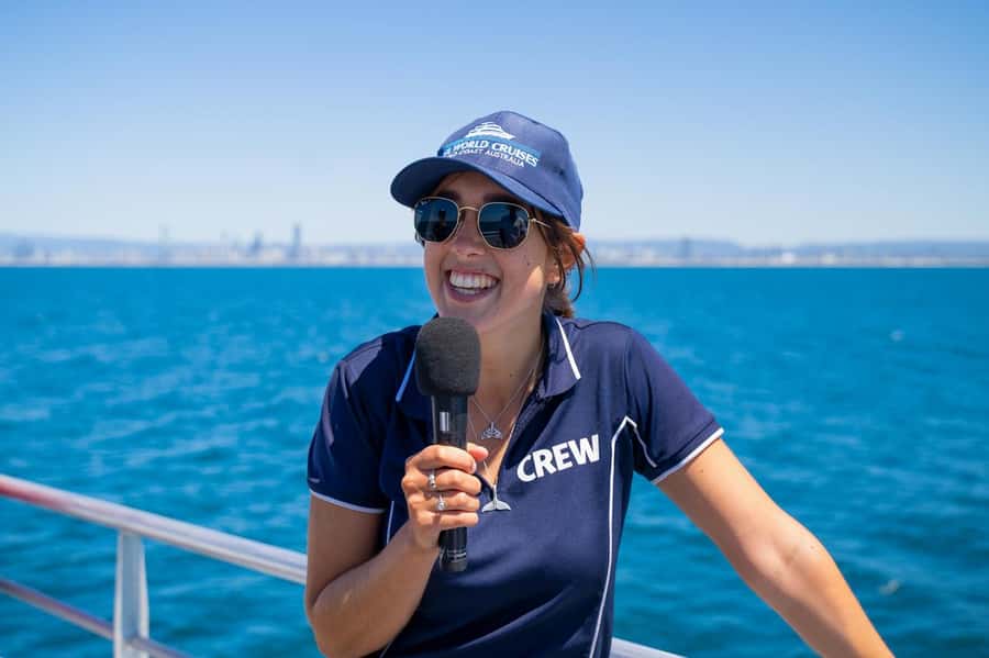 Gold Coast: Whale Watching Cruise & Sea World Entry - Learning on board: why the guide role matters