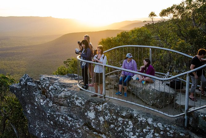 Grampians National Park with MacKenzie Falls and Kangaroos - Halls Gap lunch time: plan for your own pace