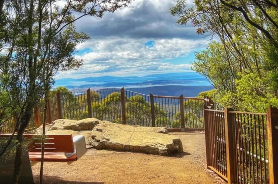 Grand Hobart & Richmond Full-Day Tour - Getting from Brooke Street Pier to your first viewpoint