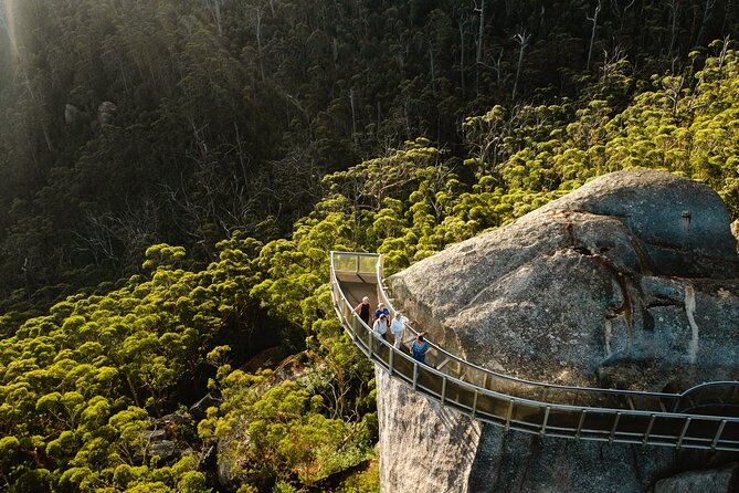Granite Skywalk Porongurups - Castle Rock hike: the 4.2 km walk and what moderate fitness means