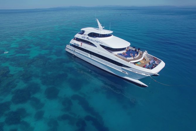 Great Barrier Reef Cruise - Gold Class VIP Lounge Package - Who this Cairns Outer Reef cruise suits best