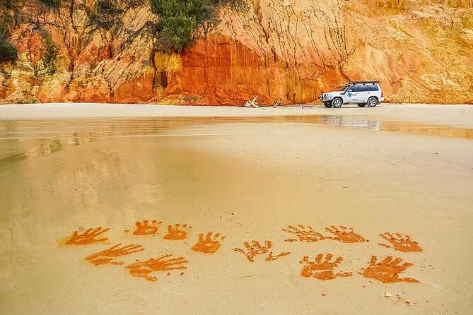 Great Beach Drive 4WD Tour - Private Charter from Noosa to Rainbow Beach - Lunch on the Coloured Sands: picnic, drinks, and a cultural moment