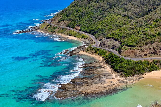 Great Ocean Road Must-See Extended Tour – 12 Apostles & Beyond - Stop 2 and 3: Memorial Arch and Lorne’s Ocean Views