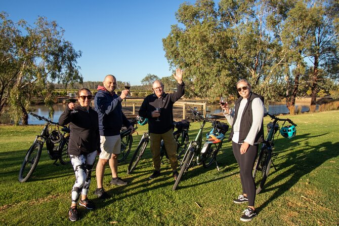 Half Day E-Bike Hire Echuca - Moama Wharf and Horseshoe Lagoon: river views you’ll remember