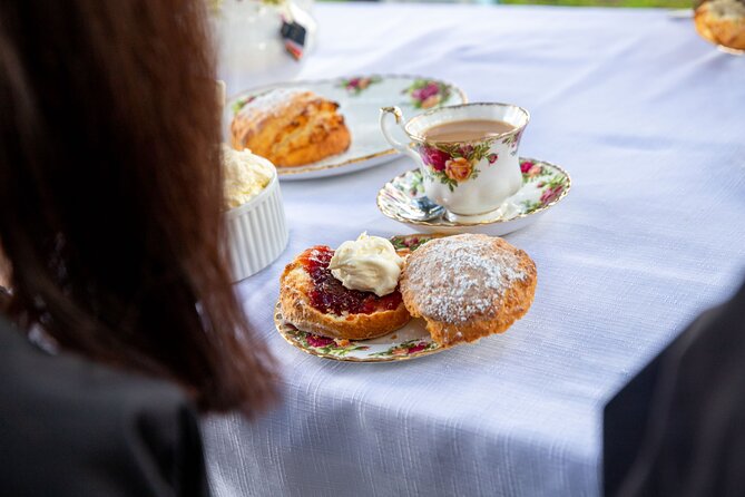 Half Day Living Legends tour with Devonshire Tea - Famous horses, real retirees: why the names matter
