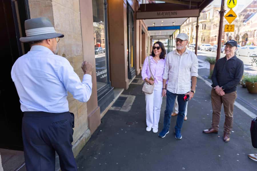 Half Day Sydney Sightseeing Tour - The Rocks & Bondi Beach - What the guide commentary covers, and why it matters on this route