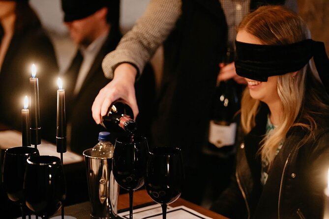 Hardys: Tasting in the Dark: A Wine Sensory Experience - The main event: tasting wine with blindfolds and black glasses